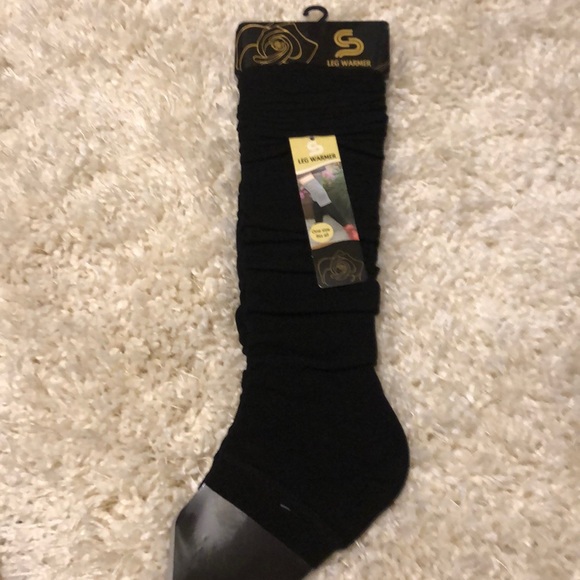 🎄Sale: Gray or Striped Leg Warmers - Picture 7 of 9